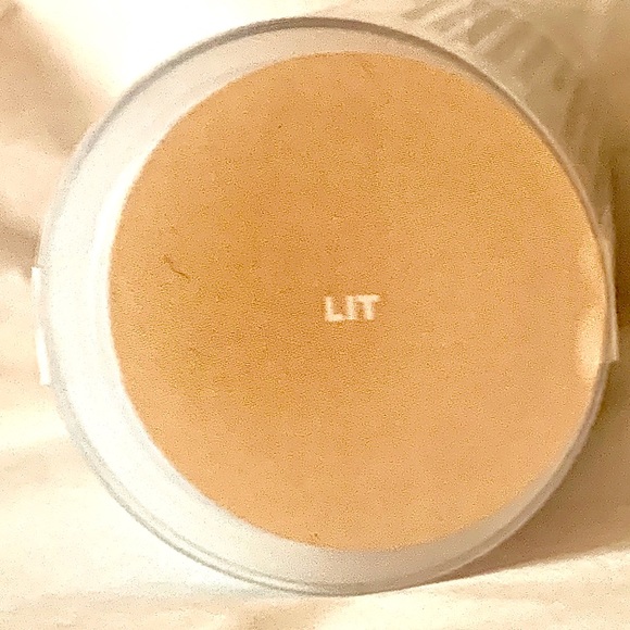 ๐ธ2/$15 MILK MAKEUP pearlescent highlighter.SEALED - Picture 2 of 5